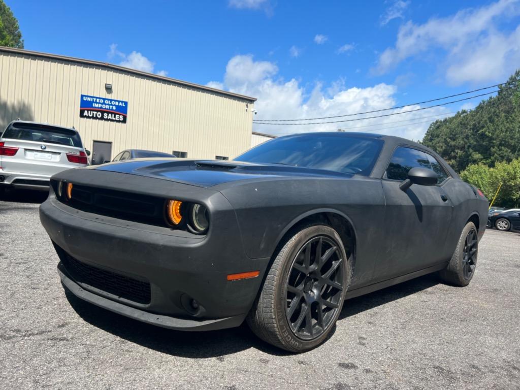 2017 Dodge Challenger R/T Plus's photo