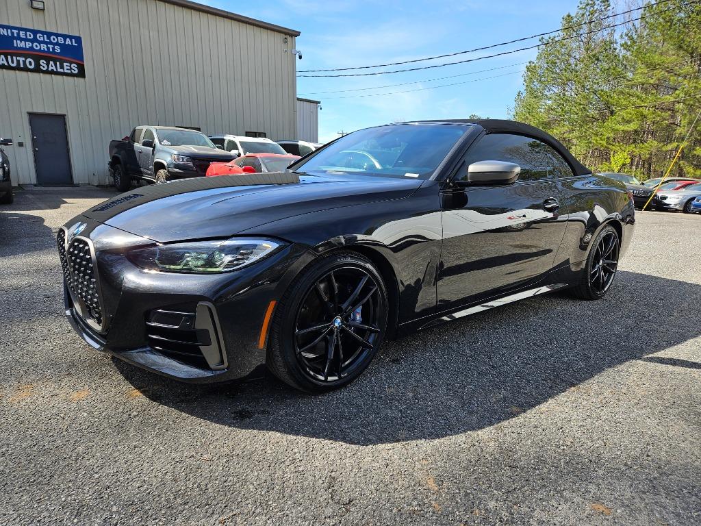 2021 BMW 4 Series M440i Convertible's photo