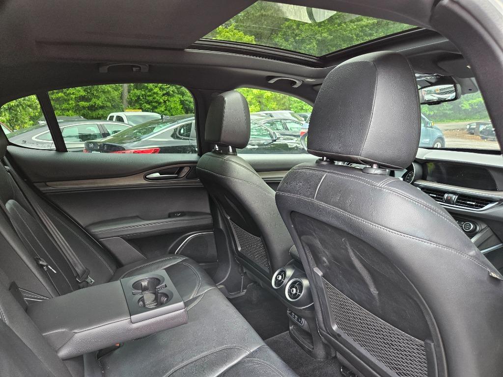 2022 Alfa Romeo Stelvio Ti - Photo 48