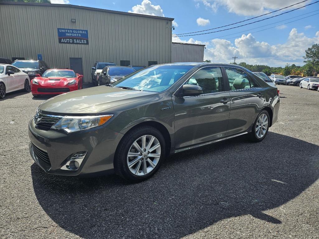 2014 Toyota Camry XLE Hybrid