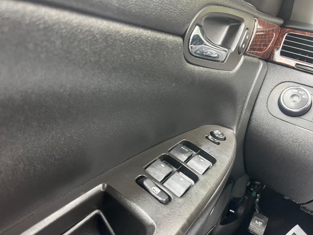 2016 Chevrolet Impala Limited 1LZ - Photo 44