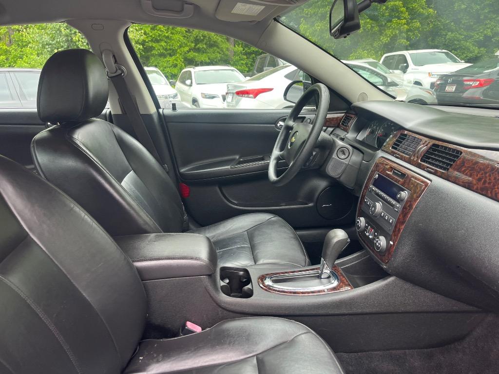 2016 Chevrolet Impala Limited 1LZ - Photo 32