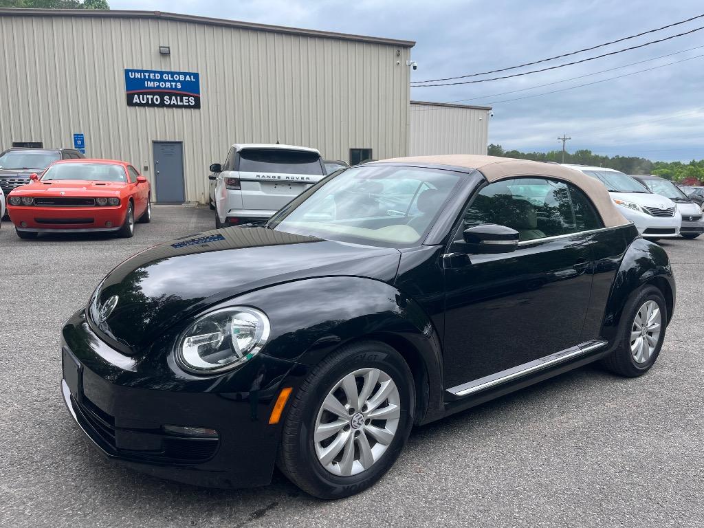 2013 Volkswagen Beetle 2.5L Conv. auto PZEV's photo