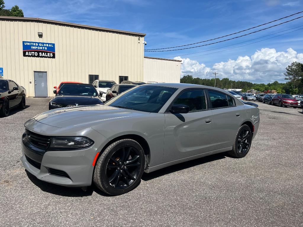 2018 Dodge Charger SXT's photo